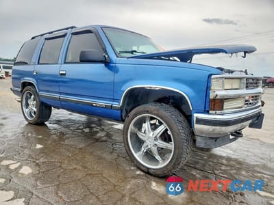 Czwarte zdjęcie samochodu z boku: 1997 CHEVROLET TAHOE K1500 VIN:1GNEK13R7VJ407614 - miniatura
