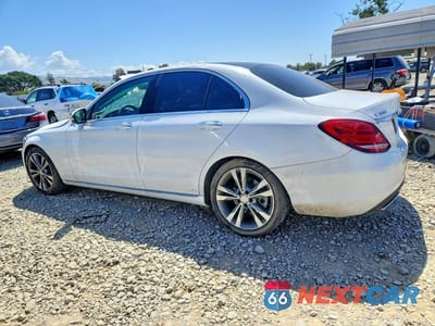 Drugie zdjęcie samochodu z przodu: 2017 MERCEDES-BENZ C300 VIN:55SWF4JB4HU196407 - miniatura