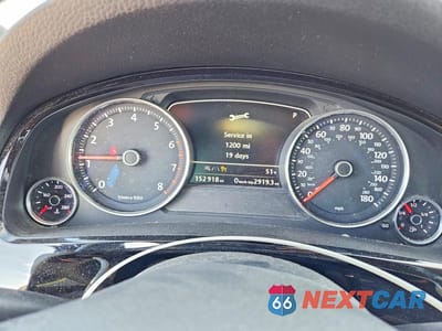 Zdjęcie 9 z 13 samochodu: 2017 VOLKSWAGEN TOUAREG WOLFSBURG VIN:WVGRF7BP2HD003183 - miniatura