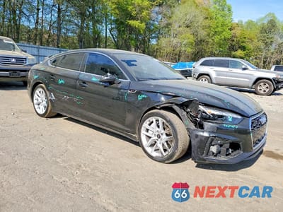 Czwarte zdjęcie samochodu z boku: 2024 AUDI A5 PREMIUM PLUS 45 VIN:WAUFACF55RA023922 - miniatura