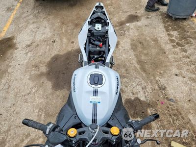 Piąte zdjęcie samochodu w środku: 2025 KAWASAKI ZX400 S VIN:ML5ZXCS19SDA39298 - miniatura