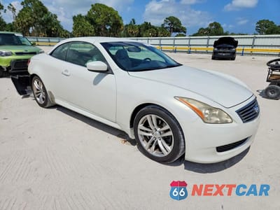 Czwarte zdjęcie samochodu z boku: 2010 INFINITI G37 CONVERTIBLE BASE VIN:JN1CV6FE4AM352449 - miniatura
