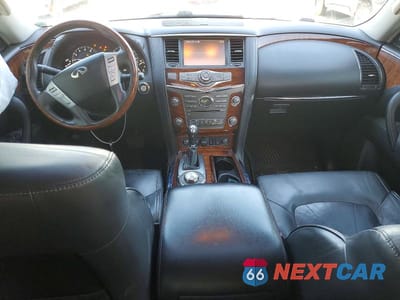 Zdjęcie 8 z 12 samochodu: 2016 INFINITI QX80 BASE VIN:JN8AZ2NE1G9125450 - miniatura