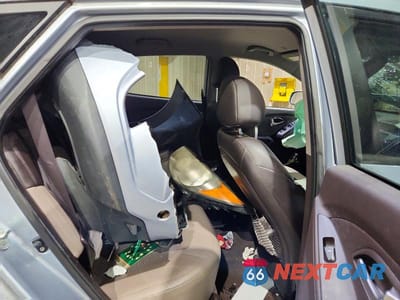 Zdjęcie 11 z 13 samochodu: 2011 HYUNDAI TUCSON GLS VIN:KM8JUCAC0BU200676 - miniatura