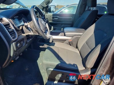 Zdjęcie 7 z 12 samochodu: 2023 RAM 1500 BIG HORN VIN:1C6SRFMT1PN595967 - miniatura