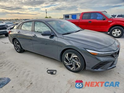Czwarte zdjęcie samochodu z boku: 2025 HYUNDAI ELANTRA SEL SPORT VIN:KMHLM4DG4SU938008 - miniatura