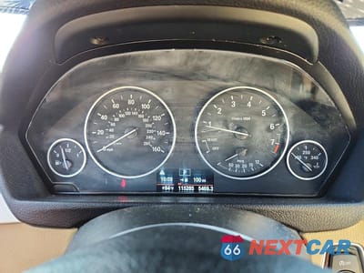 Zdjęcie 9 z 12 samochodu: 2014 BMW 320 I XDRIVE VIN:WBA3C3C56EPV90410 - miniatura