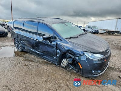 Czwarte zdjęcie samochodu z boku: 2018 CHRYSLER PACIFICA TOURING L PLUS VIN:2C4RC1EG1JR237579 - miniatura