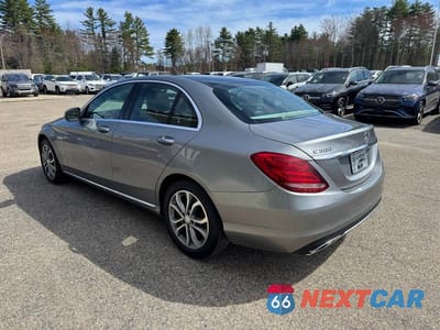 Trzecie zdjęcie samochodu z tyłu: 2015 MERCEDES-BENZ C 300 4MATIC VIN:55SWF4KBXFU006816 - miniatura