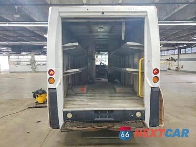 Zdjęcie 10 z 13 samochodu: 2013 ISUZU NPR VIN:JALB4T176D7W00916 - miniatura