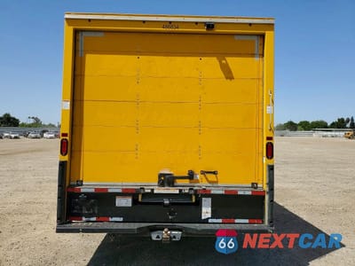 Zdjęcie 11 z 13 samochodu: 2022 FORD E350 BOX TRUCK VIN:1FDWE3FN4NDC11715 - miniatura