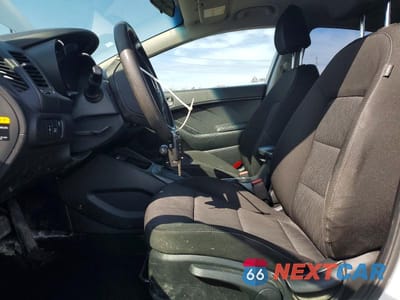 Zdjęcie 7 z 12 samochodu: 2014 KIA FORTE LX 4DR VIN:KNAFK4A67E5165159 - miniatura