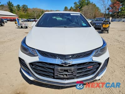 Piąte zdjęcie samochodu w środku: 2019 CHEVROLET CRUZE LT VIN:1G1BE5SM5K7109449 - miniatura