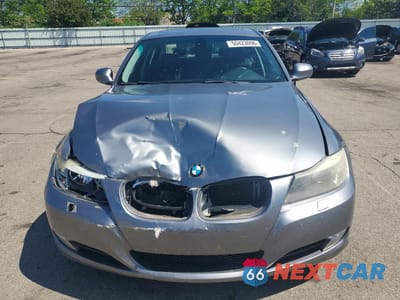 Piąte zdjęcie samochodu w środku: 2011 BMW 328 XI VIN:WBAPK7G55BNN49182 - miniatura