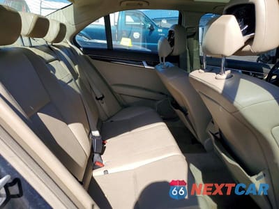 Zdjęcie 10 z 13 samochodu: 2014 MERCEDES-BENZ C 300 4MATIC VIN:WDDGF8AB6EG239875 - miniatura
