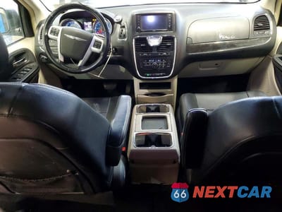Zdjęcie 8 z 13 samochodu: 2014 CHRYSLER TOWN & COUNTRY TOURING VIN:2C4RC1BG3ER221023 - miniatura