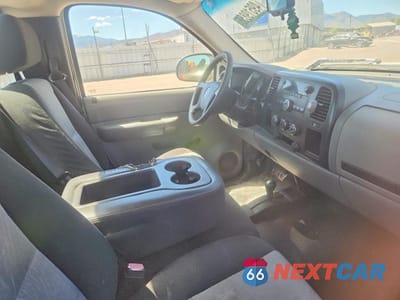 Zdjęcie 8 z 12 samochodu: 2008 GMC SIERRA K1500 VIN:1GTEK14C88Z251432 - miniatura