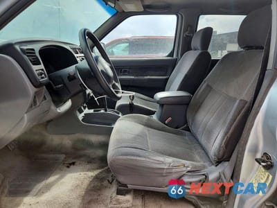 Zdjęcie 7 z 11 samochodu: 2000 NISSAN FRONTIER XE VIN:1N6ED27T3YC354060 - miniatura