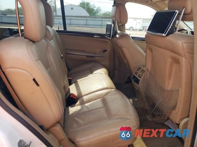 Zdjęcie 11 z 13 samochodu: 2012 MERCEDES-BENZ GL 550 4MATIC VIN:4JGBF8GE4CA778139 - miniatura