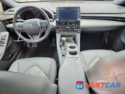 Zdjęcie 8 z 12 samochodu: 2021 TOYOTA AVALON XLE VIN:4T1AZ1FB5MU069611 - miniatura