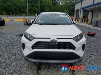 Piąte zdjęcie samochodu w środku: 2019 TOYOTA RAV4 LE VIN:JTMK1RFV3KD029419 - miniatura