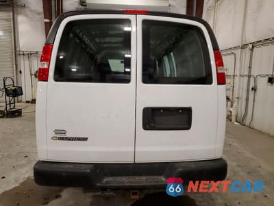 Zdjęcie 6 z 12 samochodu: 2020 CHEVROLET EXPRESS 2500 CARGO DELIVERY VAN VIN:1GCWGAFP6L1266220 - miniatura