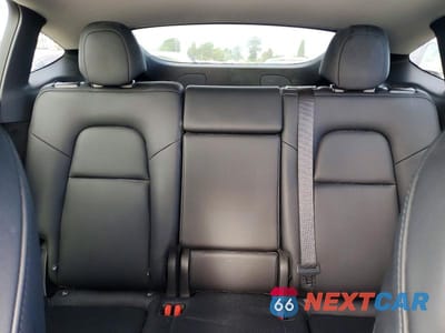 Zdjęcie 10 z 12 samochodu: 2025 TESLA MODEL Y VIN:7SAYGDED5SF249158 - miniatura