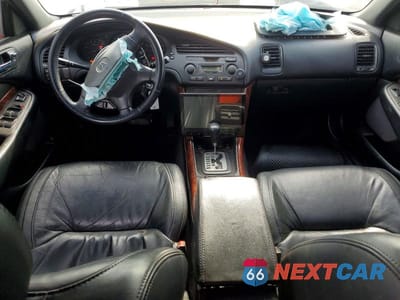 Zdjęcie 8 z 12 samochodu: 2000 ACURA 3.2TL VIN:19UUA5665YA041139 - miniatura