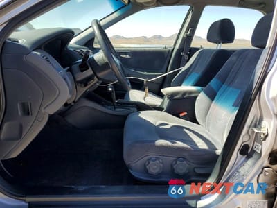 Zdjęcie 7 z 12 samochodu: 2000 HONDA ACCORD LX VIN:JHMCG5641YC034067 - miniatura