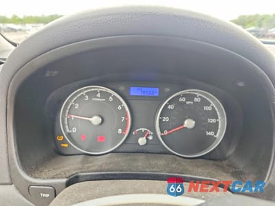 Zdjęcie 9 z 12 samochodu: 2011 HYUNDAI ACCENT GL VIN:KMHCM3AC6BU195668 - miniatura