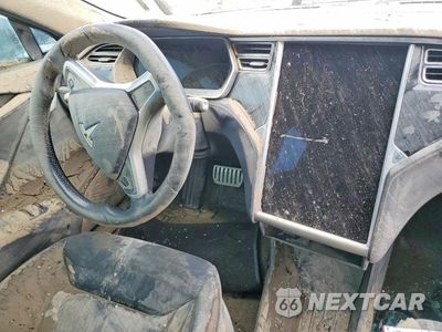 Zdjęcie 9 z 12 samochodu: 2016 TESLA MODEL S VIN:5YJSA1E49GF128935 - miniatura