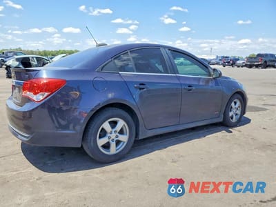 Trzecie zdjęcie samochodu z tyłu: 2015 CHEVROLET CRUZE LT VIN:1G1PC5SB7F7245128 - miniatura
