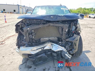 Piąte zdjęcie samochodu w środku: 2024 CHEVROLET SILVERADO K1500 LT-L VIN:3GCPDKEK9RG121563 - miniatura
