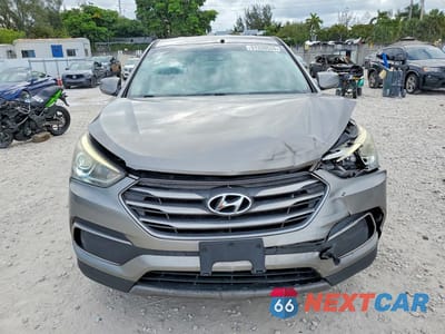 Piąte zdjęcie samochodu w środku: 2018 HYUNDAI SANTA FE SPORT 2.4L VIN:5NMZT3LB4JH080613 - miniatura