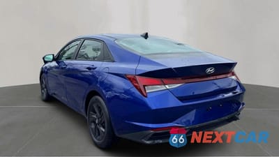 Trzecie zdjęcie samochodu z tyłu: 2022 HYUNDAI ELANTRA SEL VIN:KMHLS4AGXNU314292 - miniatura