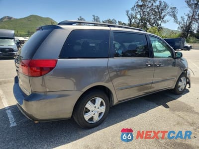 Trzecie zdjęcie samochodu z tyłu: 2005 TOYOTA SIENNA LE 7 PASSENGER VIN:5TDZA23C35S288008 - miniatura