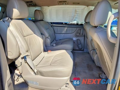 Zdjęcie 11 z 13 samochodu: 2010 TOYOTA SIENNA XLE LIMITED VIN:5TDYK4CC5AS291345 - miniatura