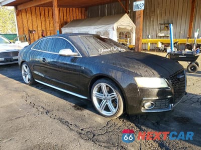 Czwarte zdjęcie samochodu z boku: 2012 AUDI S5 PREMIUM PLUS VIN:WAUCVAFR3CA003917 - miniatura