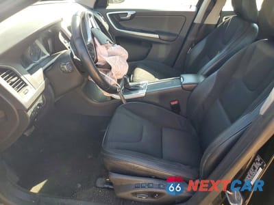 Zdjęcie 7 z 12 samochodu: 2016 VOLVO XC60 T5 VIN:YV440MDJ9G2870935 - miniatura