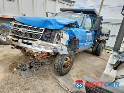 2005 CHEVROLET SILVERADO DUMP TRUCK 1GBJK34G15E294109 - główne zdjęcie licytacji z USA - miniatura