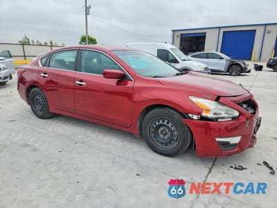 Czwarte zdjęcie samochodu z boku: 2015 NISSAN ALTIMA 2.5 S VIN:1N4AL3AP0FC574491 - miniatura