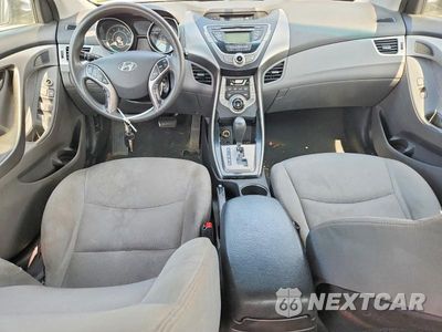 Zdjęcie 8 z 12 samochodu: 2013 HYUNDAI ELANTRA GLS VIN:5NPDH4AE6DH172098 - miniatura