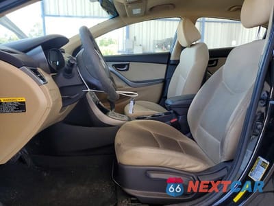 Zdjęcie 7 z 12 samochodu: 2012 HYUNDAI ELANTRA GLS VIN:5NPDH4AE0CH151178 - miniatura