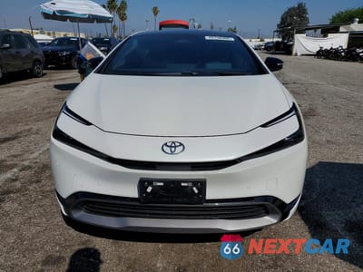 Piąte zdjęcie samochodu w środku: 2024 TOYOTA PRIUS XLE VIN:JTDACAAU8R3038705 - miniatura