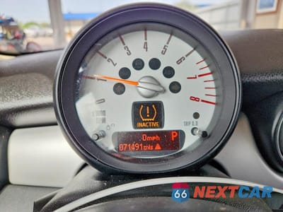 Zdjęcie 9 z 12 samochodu: 2012 MINI COOPER VIN:WMWSU3C50CT259223 - miniatura