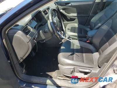Zdjęcie 7 z 12 samochodu: 2013 VOLKSWAGEN JETTA TDI VIN:3VWLL7AJ9DM394201 - miniatura