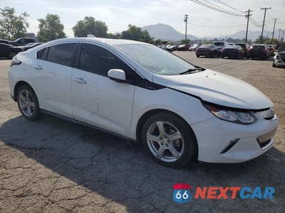 Czwarte zdjęcie samochodu z boku: 2017 CHEVROLET VOLT LT VIN:1G1RC6S5XHU153086 - miniatura