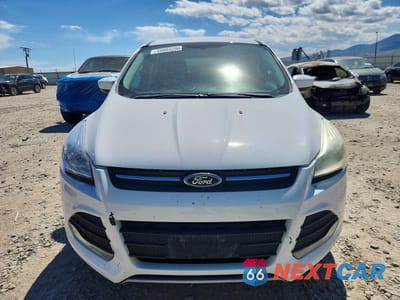 Piąte zdjęcie samochodu w środku: 2015 FORD ESCAPE SE VIN:1FMCU9G90FUA81489 - miniatura