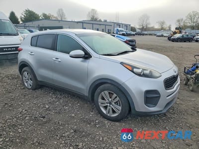 Czwarte zdjęcie samochodu z boku: 2018 KIA SPORTAGE LX VIN:KNDPM3ACXJ7419768 - miniatura