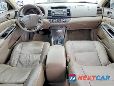 Zdjęcie 8 z 14 samochodu: 2005 TOYOTA CAMRY LE VIN:4T1BE32K15U633368 - miniatura